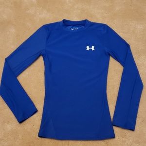 Fitted under armour shirt